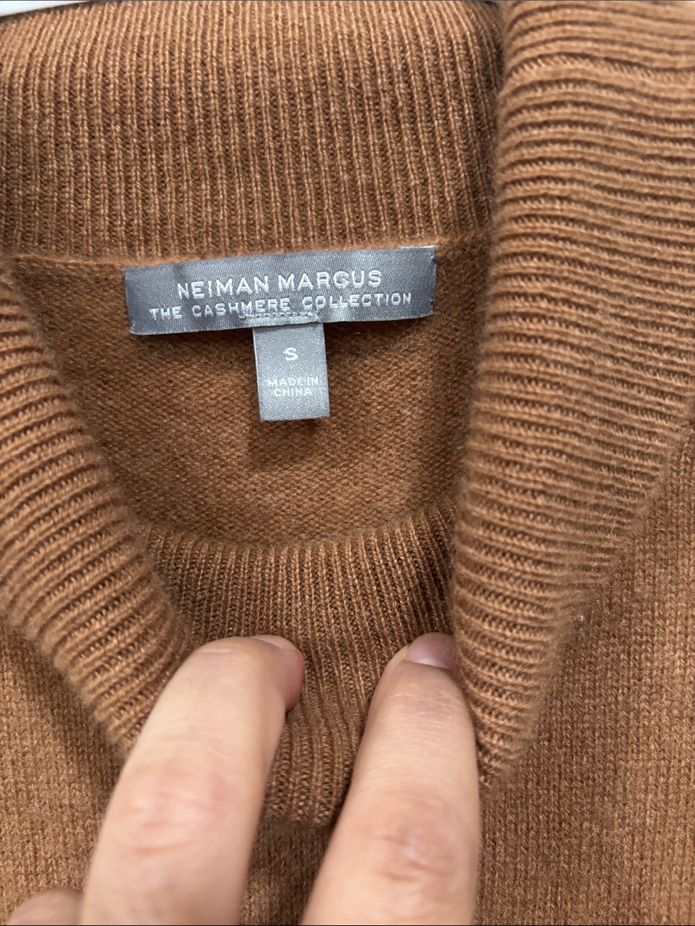 Neiman Marcus Cashmere Sweater - Camel Brown - Picture 3 of 9